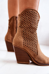 Ажурні ковбойські чоботи на пості Camel Caroline