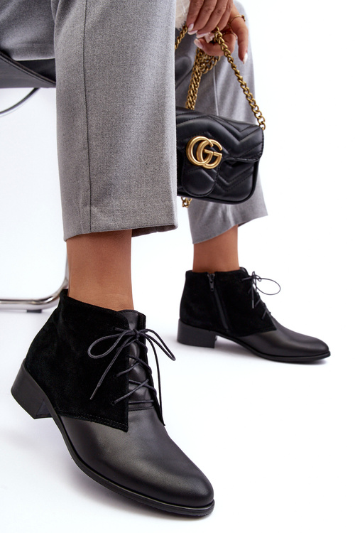 Стильні жіночі черевики на шнурівці Кефора чорного кольору