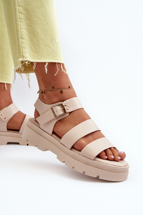 Жіночі босоніжки на масивній підошві бежевого кольору Nicarda