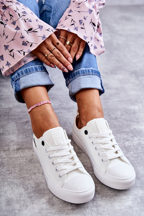 Жіночі низькі шкіряні кросівки Big Star KK274010 Білі