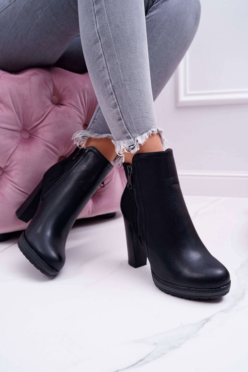 Жіночі чоботи на шпильці Black Malma