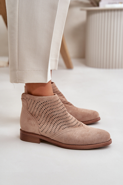Жіночі чоботи на плоскому каблуці з перфорацією, бежеві S.Barski HY42-076