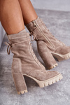 Жіночі замшеві чоботи на платформі бежеві Edna 