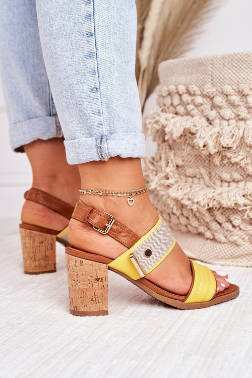 Босоніжки на пробковій планці жовтого кольору Emmy
