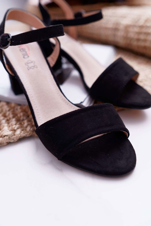 Жіночі замшеві босоніжки Black Galisa