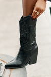 Утеплені ковбойські чоботи на каблуці з декором Чорна Арлітта