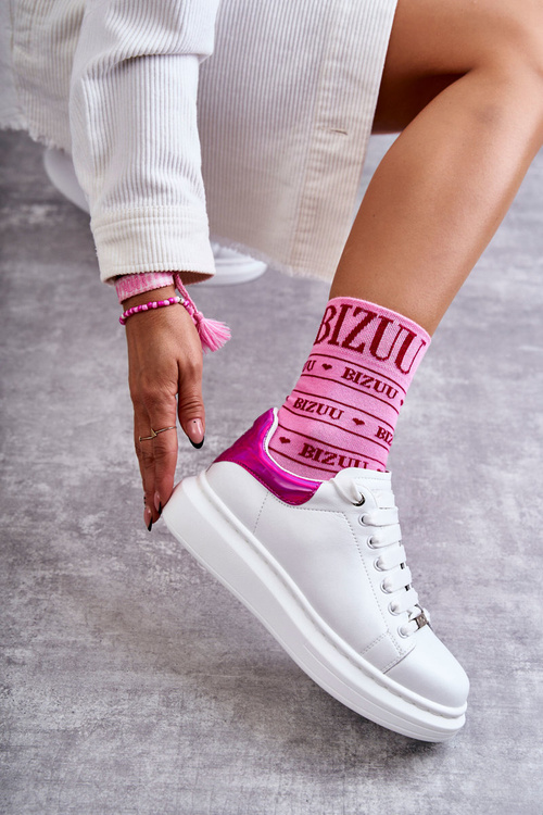 Жіноче спортивне взуття GOE KK2N4074 Білий