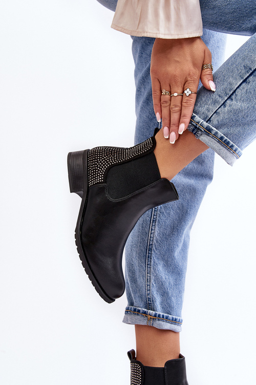 Жіночі низькі чоботи Ботильйони з прикрасами чорного кольору Donname