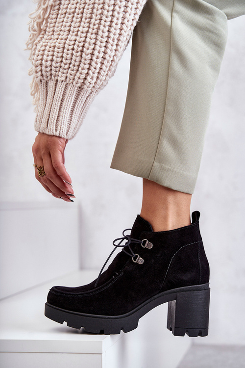 Жіночі замшеві чоботи на зав'язці чорні маріанни