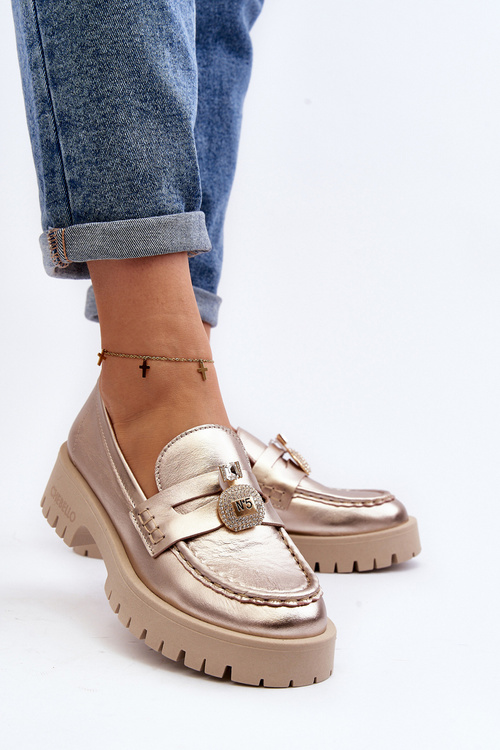 Шкіряні лофери із золотим декором CheBello 4291