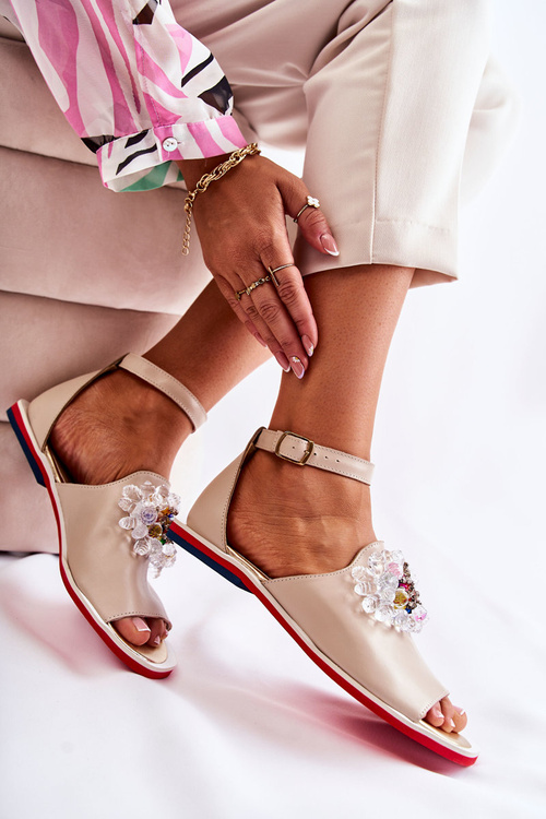 Жіночі шкіряні босоніжки з декором Бежеві Nevassa