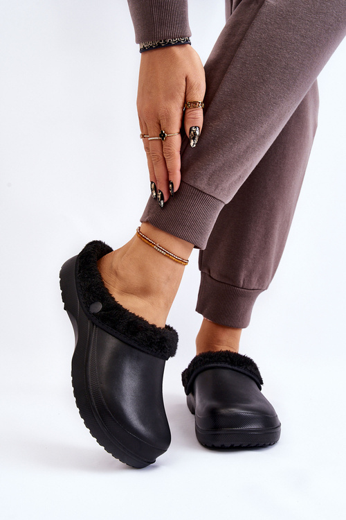 Жіночі поролонові теплі тапочки Crocs Black Cova