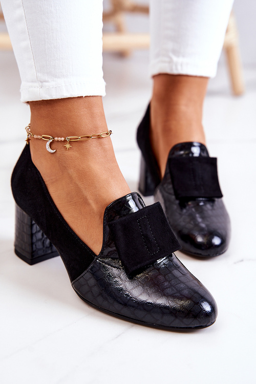 Чорні замшеві туфлі зі зміїною шкірою Diana