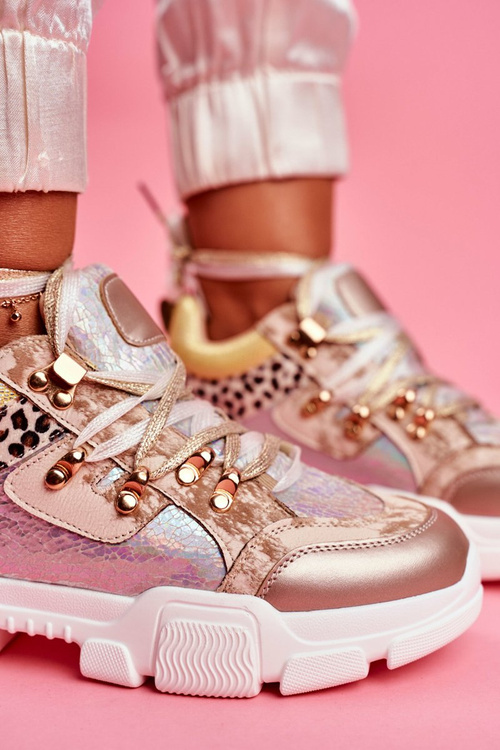 Жіноче спортивне взуття Кросівки Totally Crazy