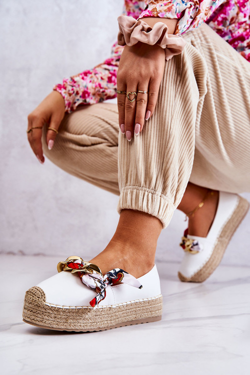 Жіночі шкіряні еспадрільї на ланцюжку White Fancy