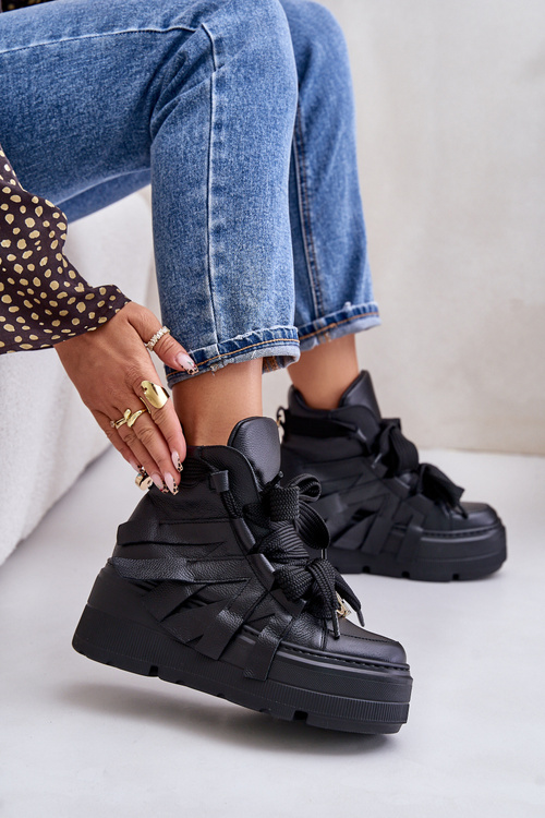 Шкіряні жіночі кросівки на масивній платформі CheBello 4561 Чорні