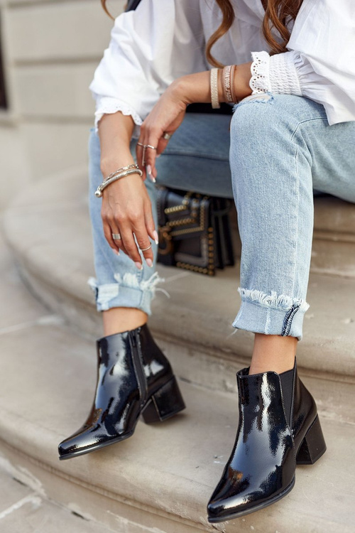 Чоботи жіночі на підборах Sergio Leone лаковані чорні BT621