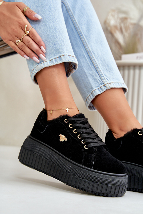 Жіночі утеплені кросівки на масивній підошві з золотистими деталями Чорна лотира