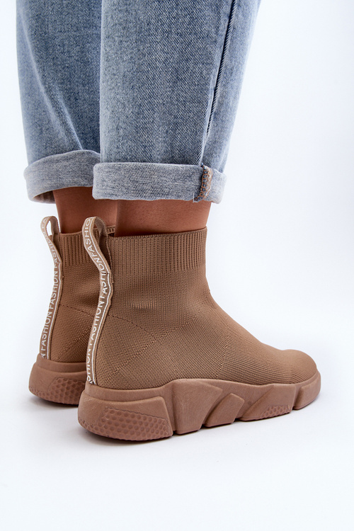 Жіноче спортивне взуття з носком бежеве Zirila