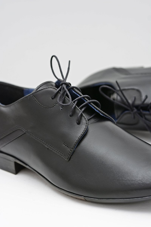 Чоловічі елегантні шкіряні напівчеревики Bednarek чорні Edmondo