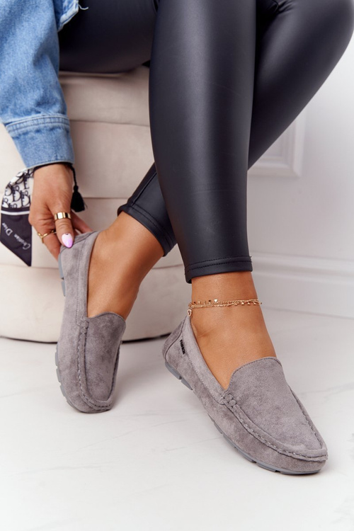 Жіночі замшеві лофери сірі San Marino