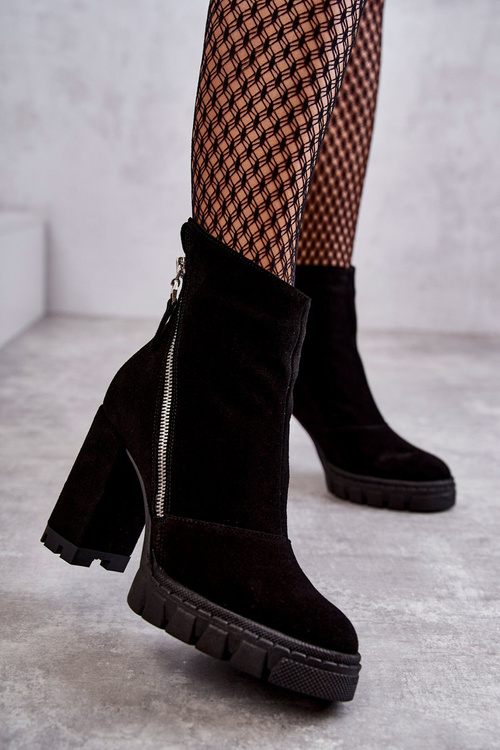 Модні замшеві чоботи на високому каблуці Laura Messi 2509 Чорні