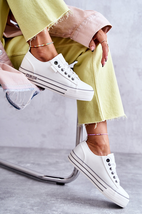 Низькі жіночі кросівки Big Star KK274014 Білі