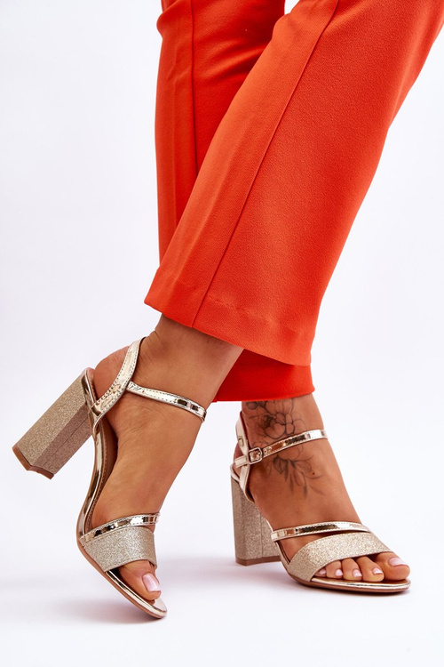 Глянцеві босоніжки на високих підборах золото Alicia