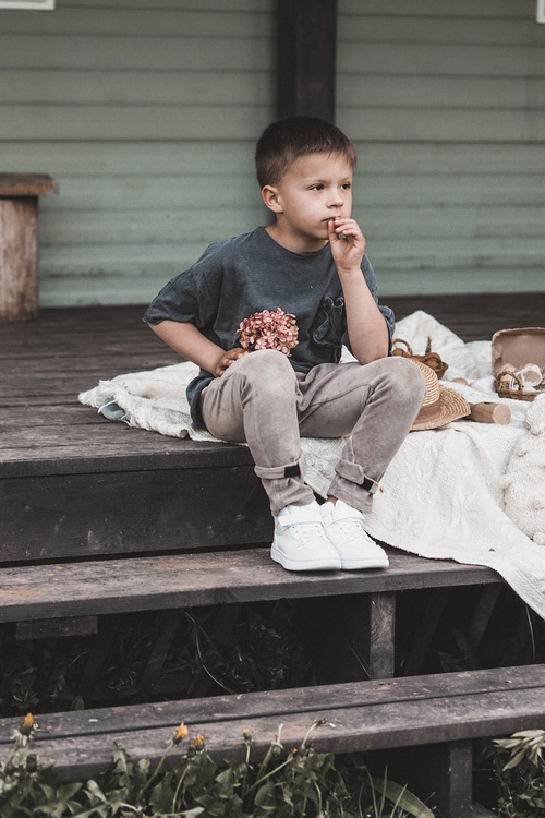 Дитяче високе спортивне взуття біле Berty