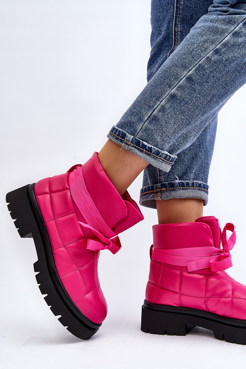 Жіночі черевики зі стьобаною шнурівкою рожеві Bizzanti