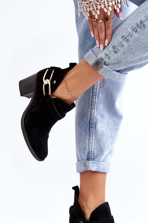 Чоботи жіночі замшеві на підборах Maciejka 06247-01 Чорні