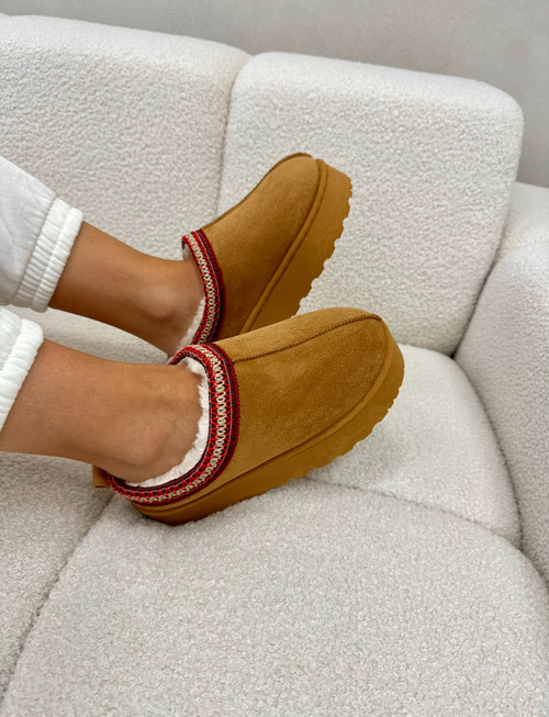 Жіночі зимові черевики на платформі, утеплені хутром Camel Remenia