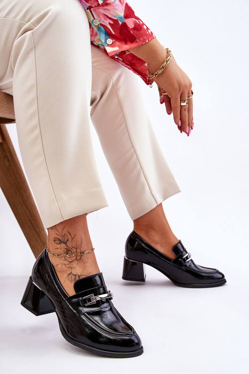 Зручні лаковані туфлі Damira чорного кольору