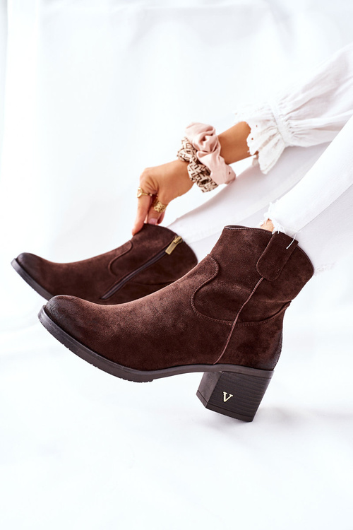 Жіночі замшеві чоботи утеплені коричневі Hillbrook