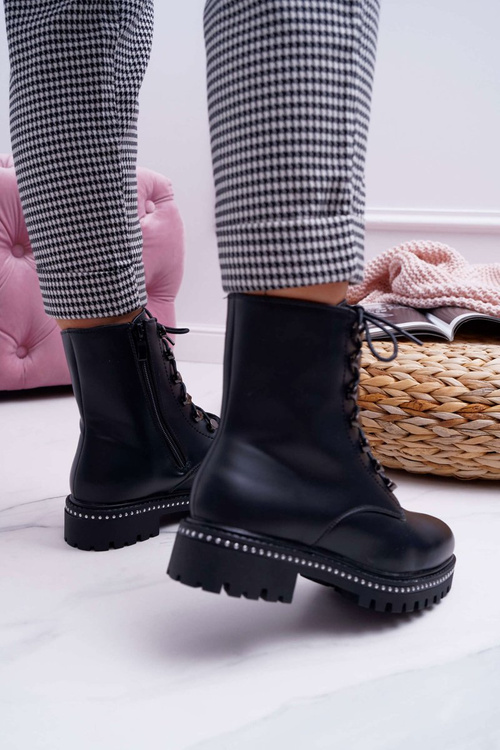 Жіночі чоботи на плоскій підошві, високі головки, чорні Buena