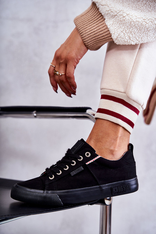 Жіночі низькі кросівки Big Star KK274004 Чорні