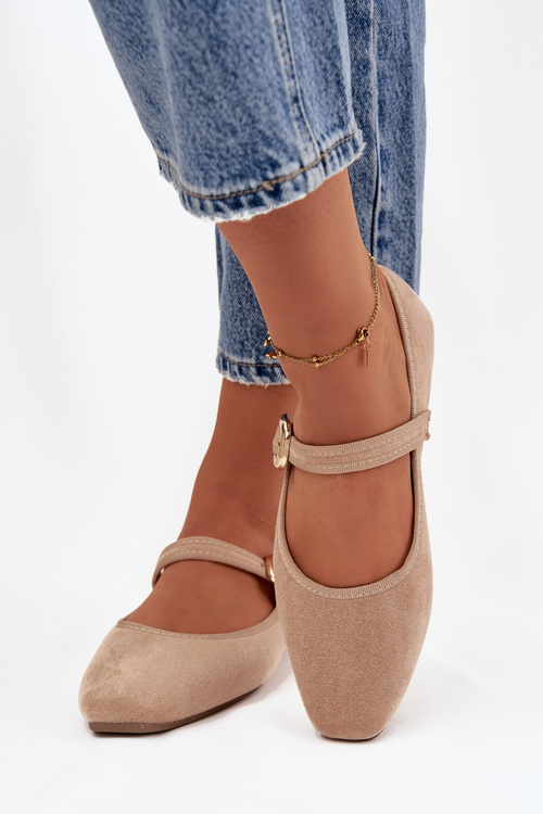 Балетки з ремінцем та золотою пряжкою Еко замша Бежеві Аделора