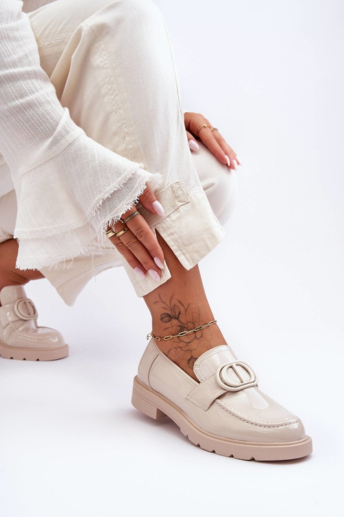 Лаковані лофери на платформі бежеві Jarren