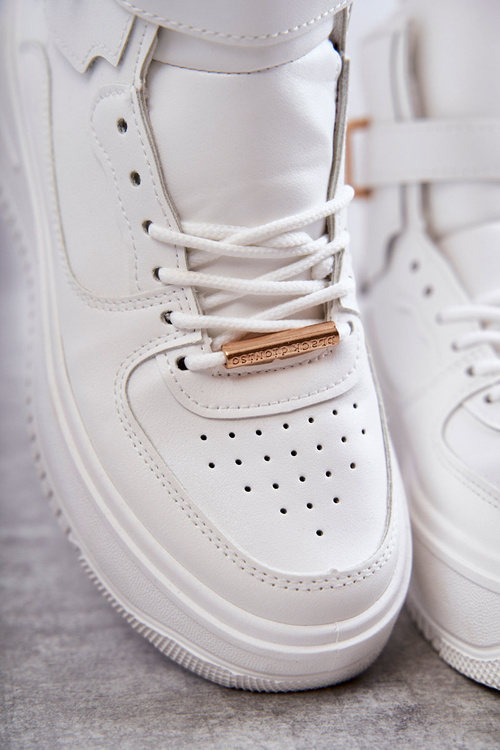 Жіночі теплі високі туфлі білого кольору Lexa