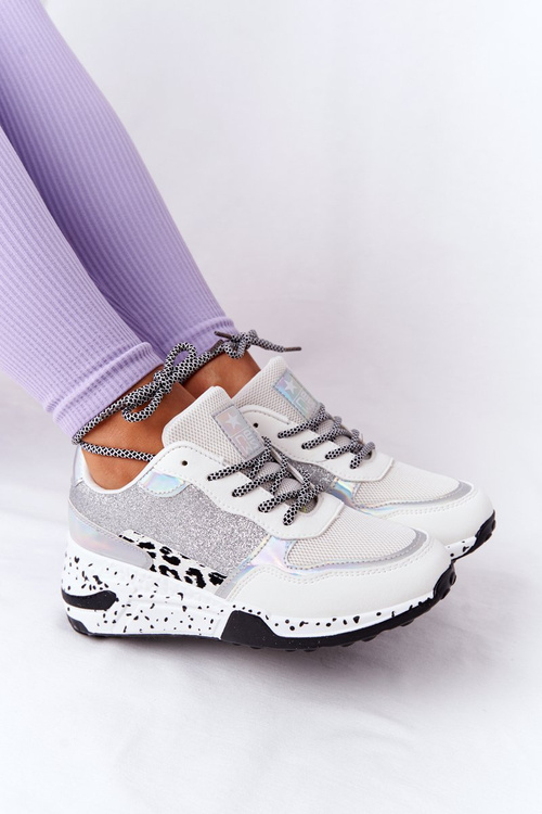 Жіночі кросівки на танкетці білі з блискітками Avery