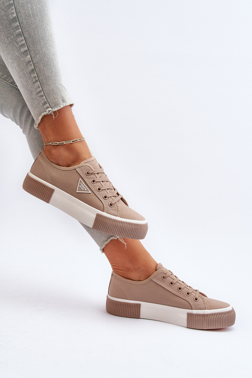 Низькі жіночі кросівки бежеві Enalae