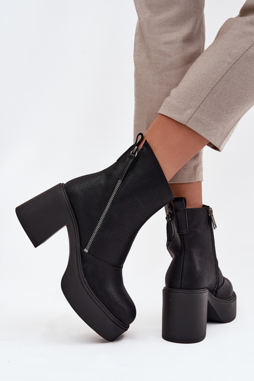 Шкіряні утеплені жіночі ботильйони на підборах і платформі Vinceza 66831 Чорні