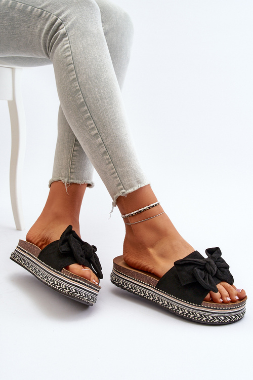 Жіночі босоніжки на платформі з бантом чорні Evatria