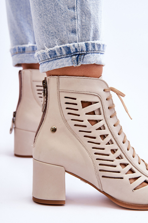 Шкіряні ажурні чоботи Maciejka 05508-22 Світло-бежевий