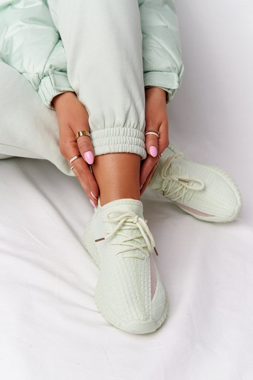 Жіноче спортивне взуття Кросівки світло-зелені дивовижні