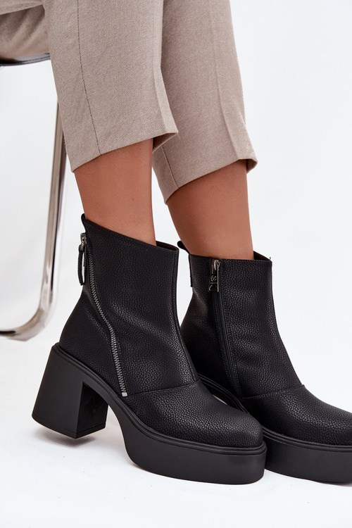 Шкіряні утеплені жіночі ботильйони на підборах і платформі Vinceza 66831 Чорні