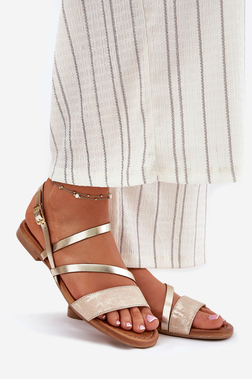 Шкіряні Жіночі Сандалі з Плоским Каблуком Maciejka 06966-25 Золоті