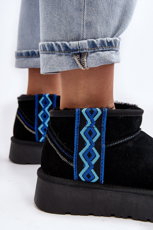 Жіночі снігові черевики на товстій підошві чорного кольору Vebissat