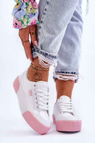 Шкіряне взуття Lee Cooper LCW-23-31-1787L біле