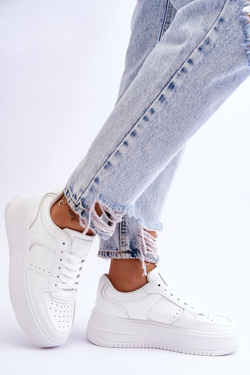 Жіноче спортивне взуття на високій платформі білого кольору Bexley